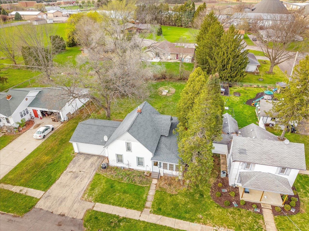 407 West 4th Street Byron, IL 61010 - Photo 7 of 39