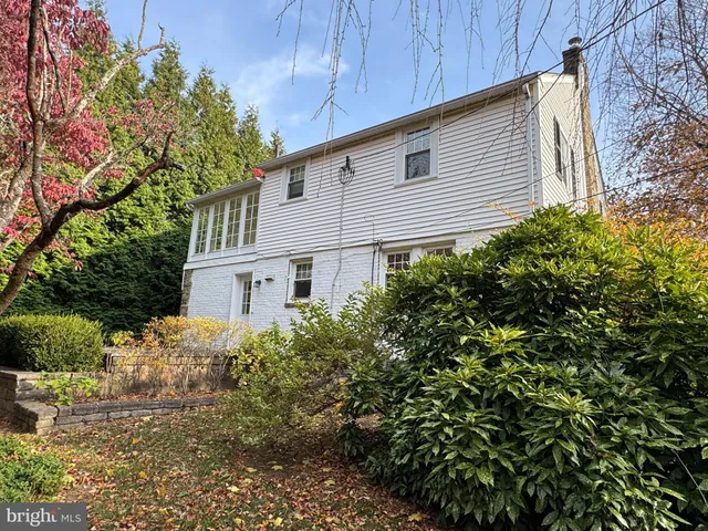 a view of a outdoor space