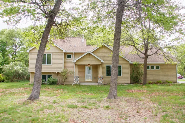 $424,900 | 13910 Cherrywood Drive, Baxter, MN 56425