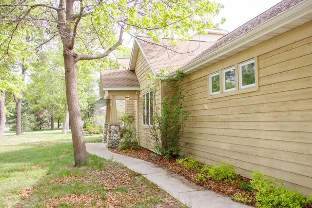 $424,900 | 13910 Cherrywood Drive, Baxter, MN 56425