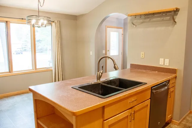 $424,900 | 13910 Cherrywood Drive, Baxter, MN 56425