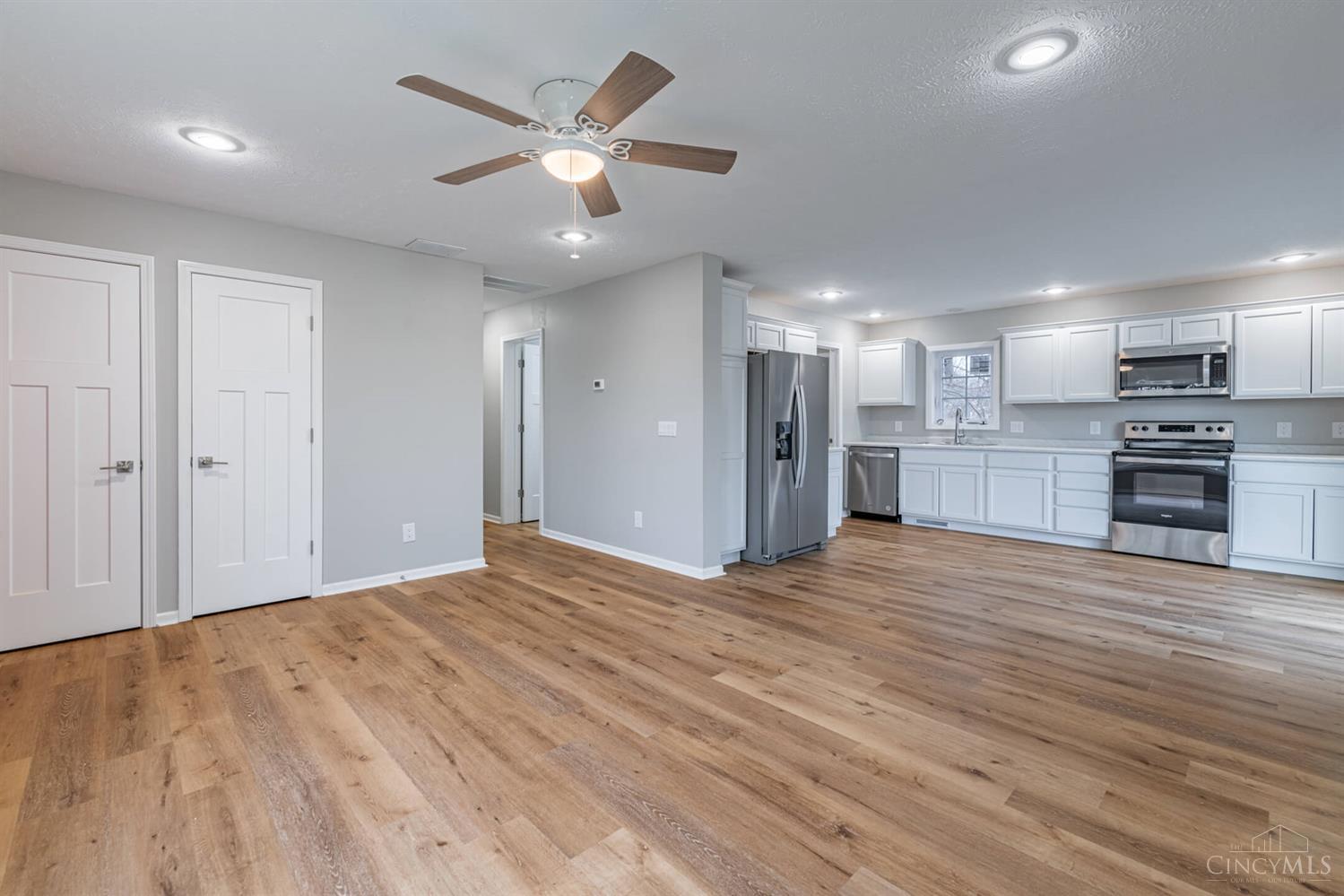 2684 Wenning Road Cincinnati, OH 45231 - Photo 5 of 27 Gallery Image 5