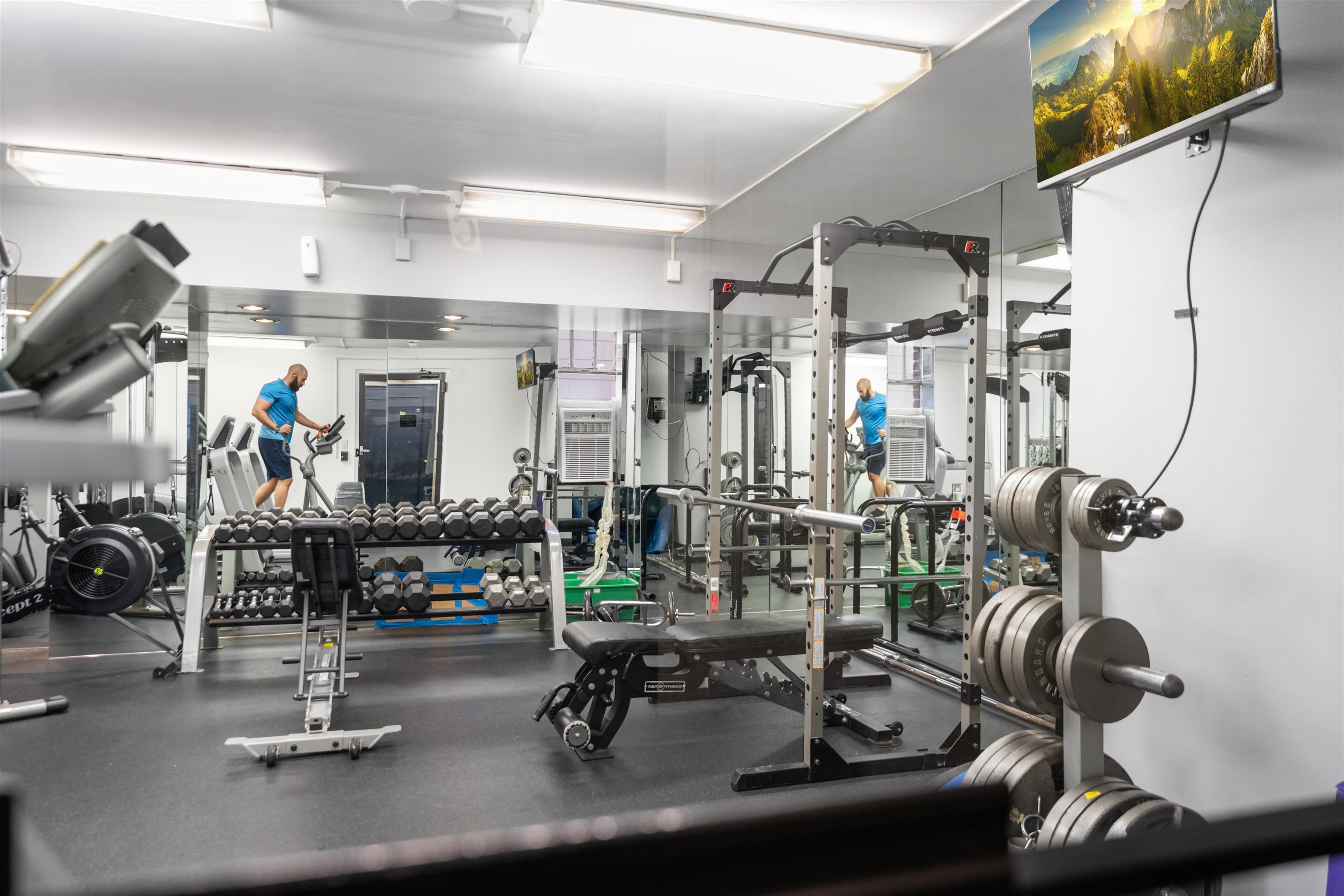 6515 JFK Boulevard East, Unit 4C West New York, NJ 07093 - Photo 10 of 14 a view of a room with gym equipment