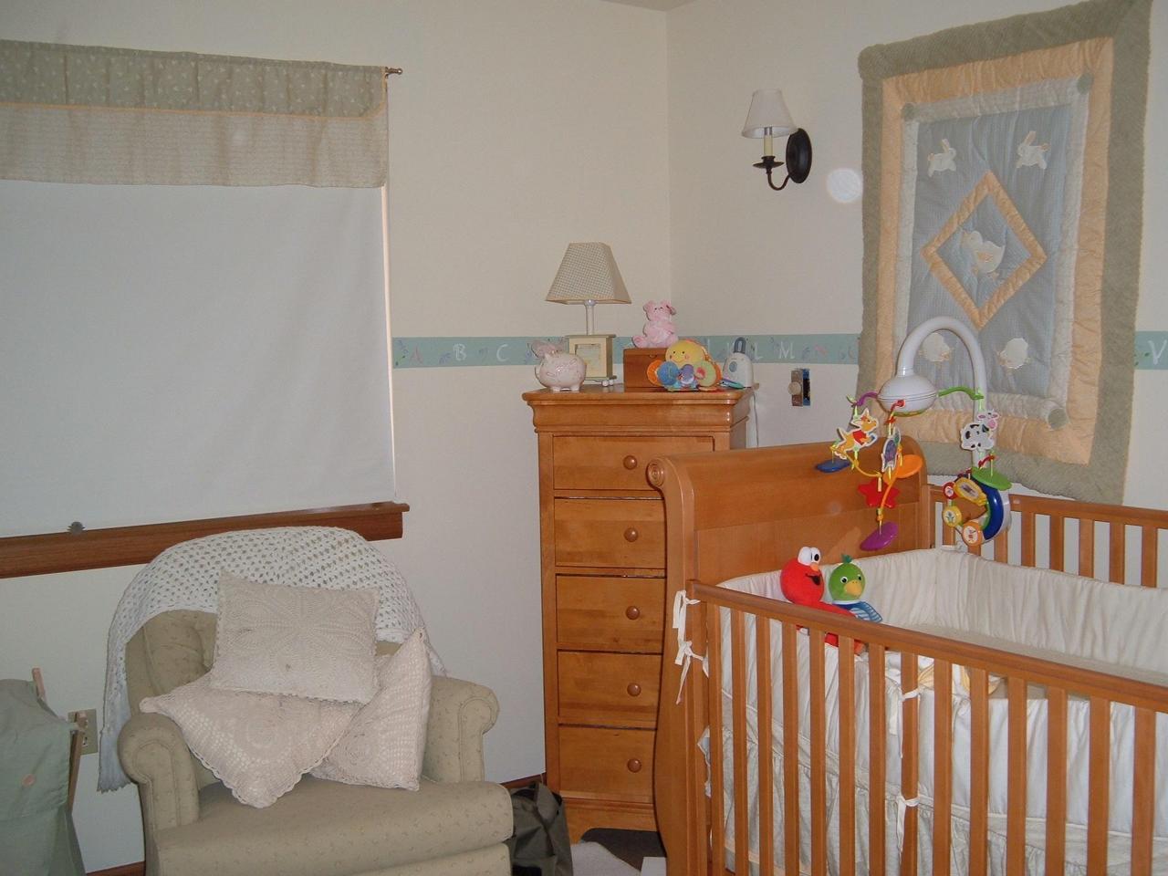 138 English Court Bushkill, PA 18324 - Photo 6 of 10 a bedroom with a bed and wooden floor