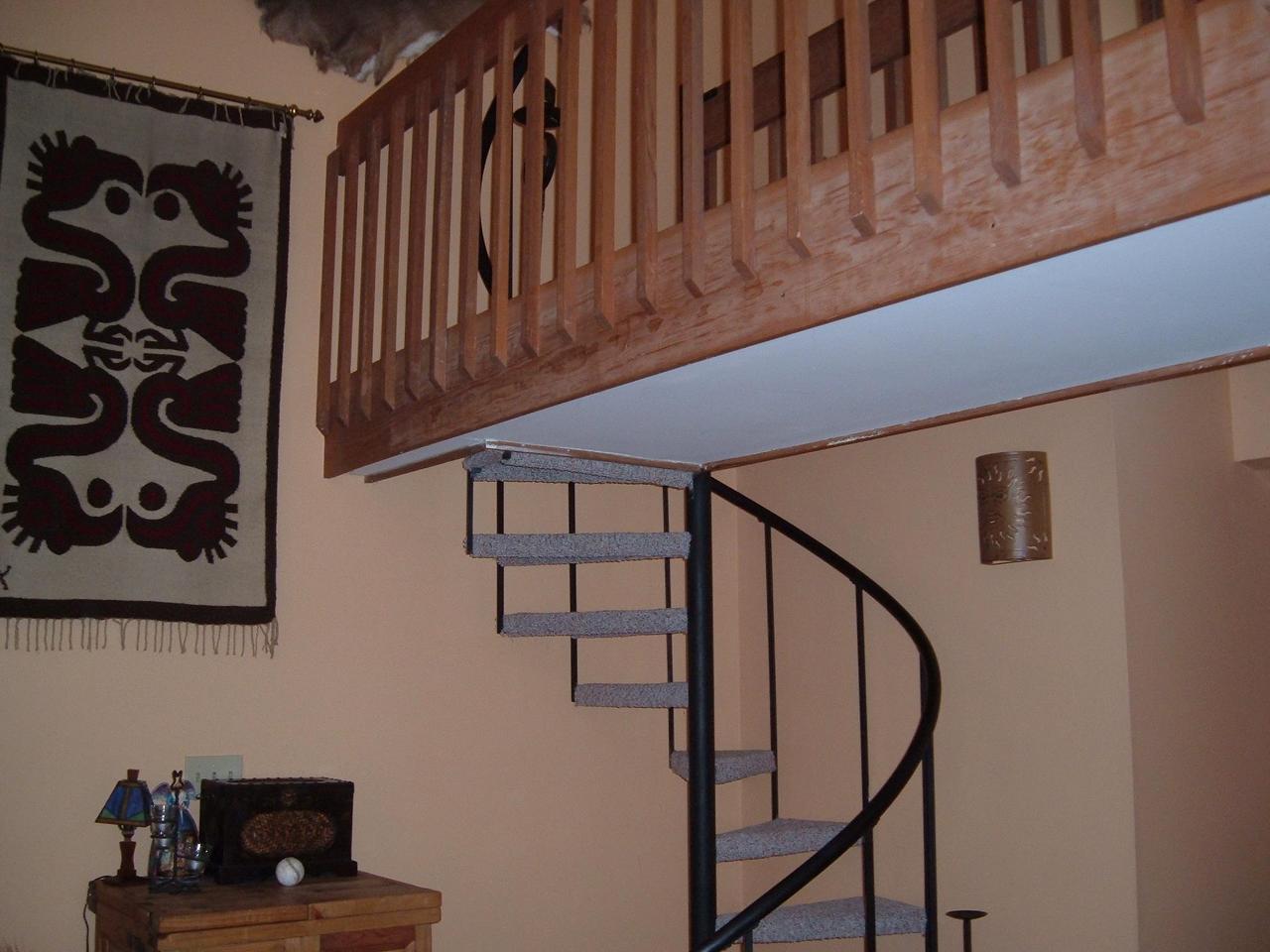 138 English Court Bushkill, PA 18324 - Photo 7 of 10 a view of entryway