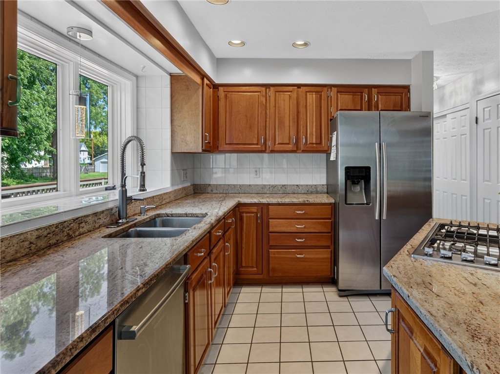 260 White Rabbit Trail Greece, NY 14612 - Photo 16 of 50