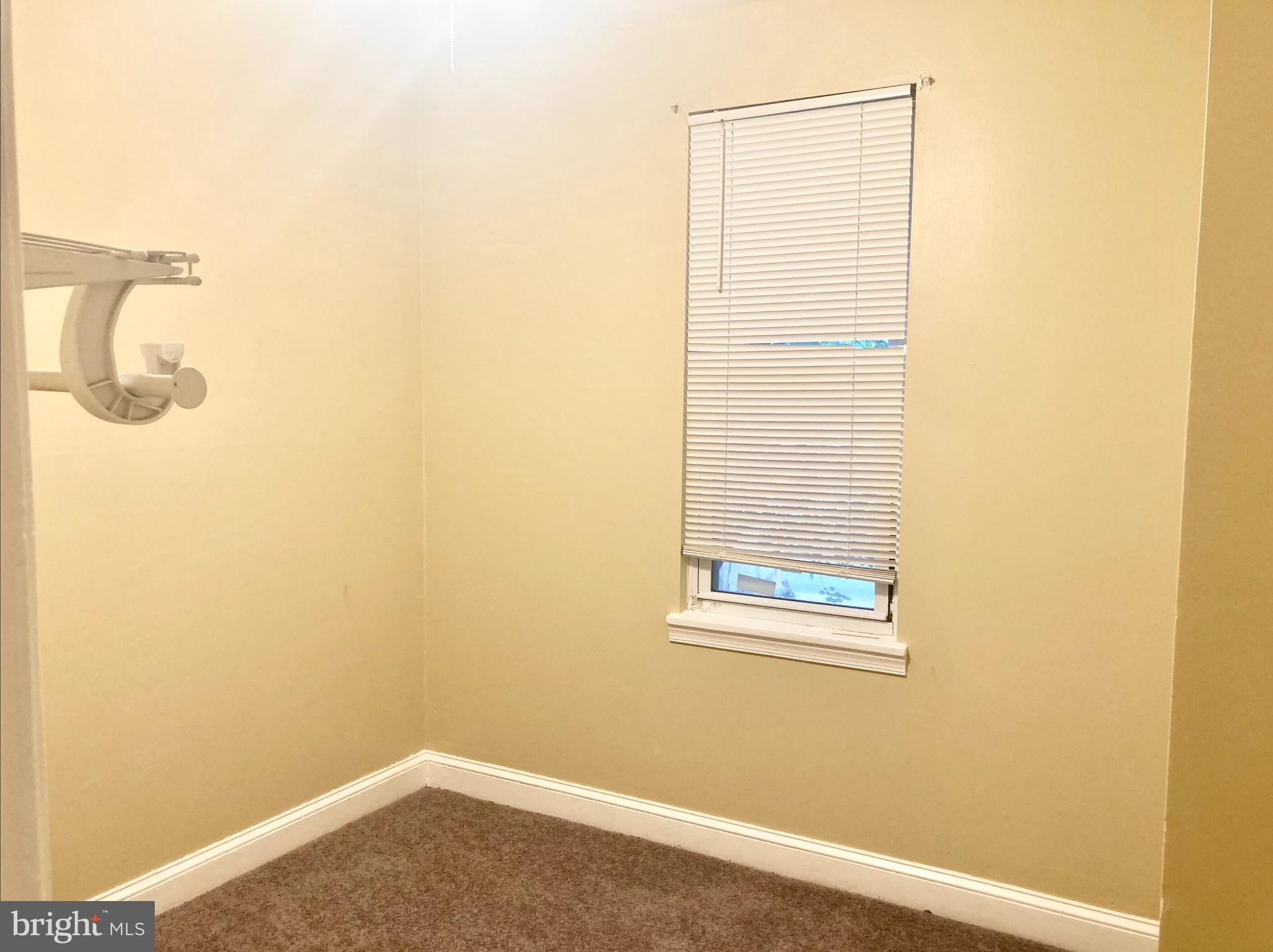 2624 Gerritt Street Philadelphia, PA 19146 - Photo 5 of 10 a small space with a window