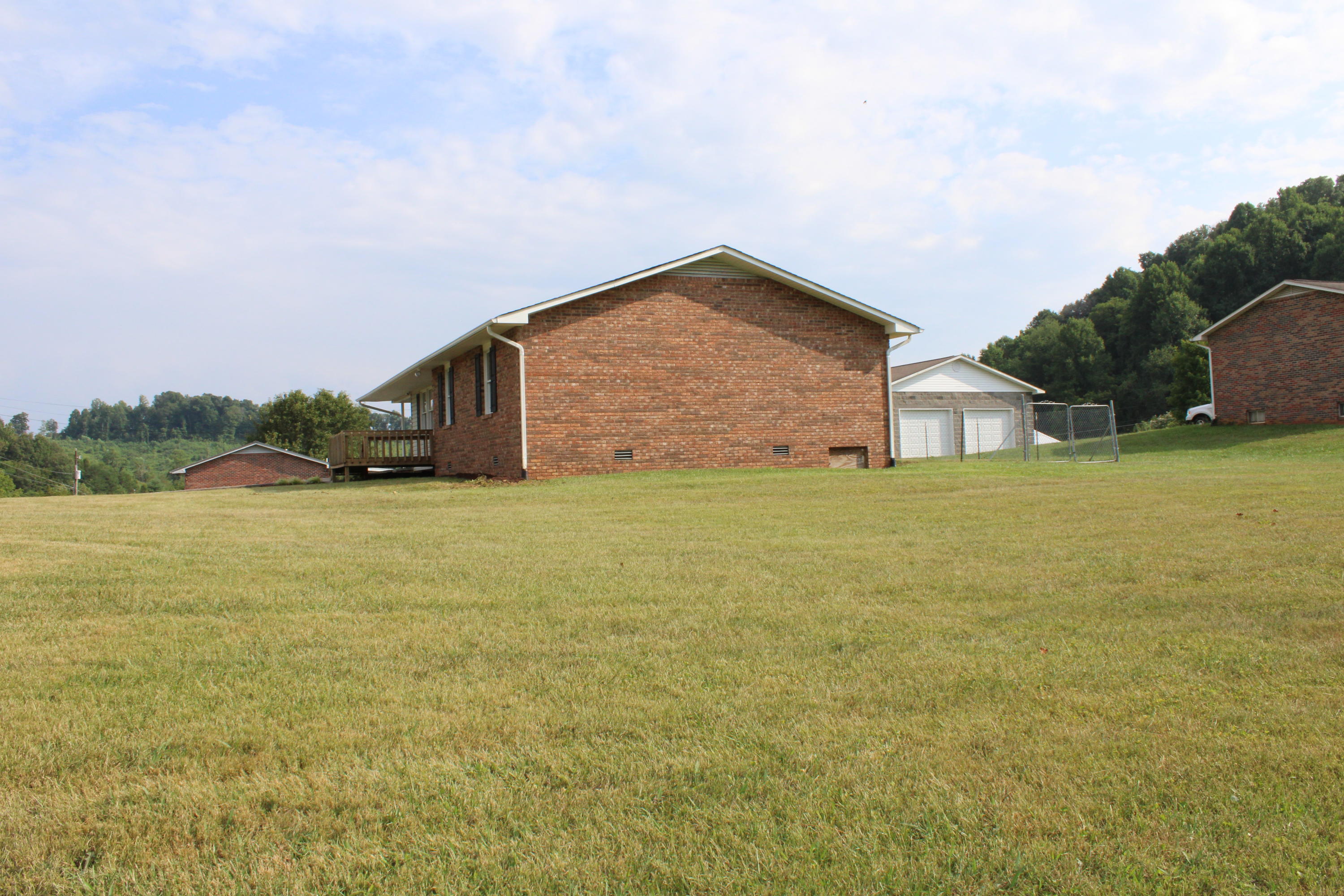375 Tri State Lime Road Blountville, TN 37617 - Photo 3 of 31 Tri State Lime 011