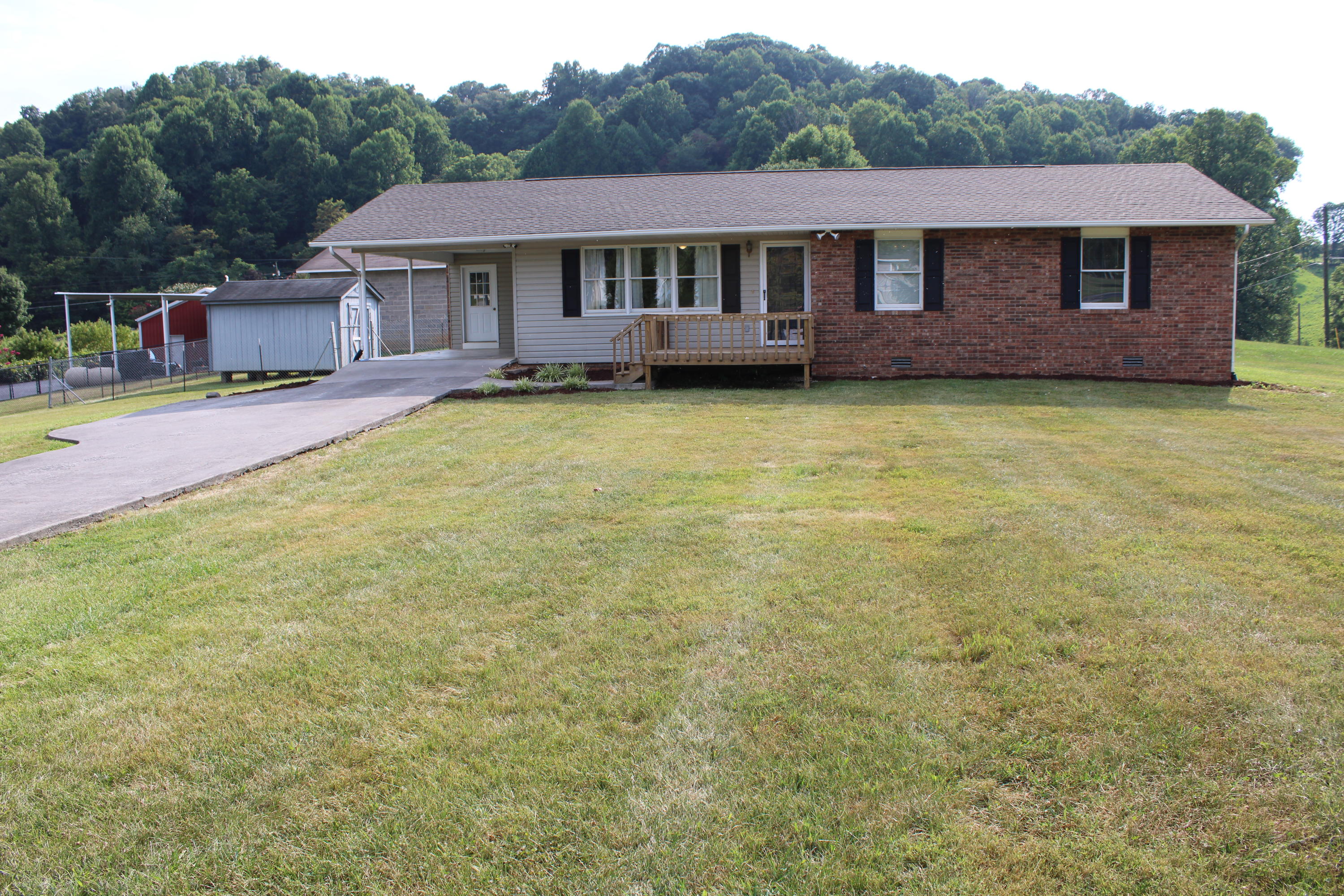375 Tri State Lime Road Blountville, TN 37617 - Photo 5 of 31 Tri State Lime 013