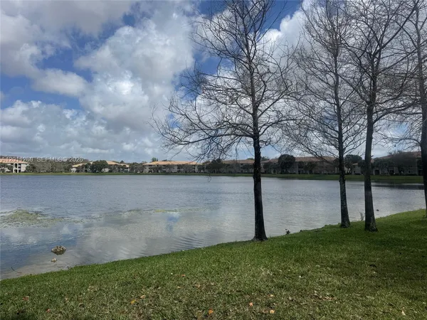 $287,500 | 5065 Wiles Road, Unit 103, Coconut Creek, FL 33073