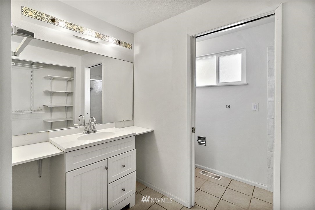 17815 145th Avenue Southeast Renton, WA 98058 - Photo 17 of 35 Gallery Image 17