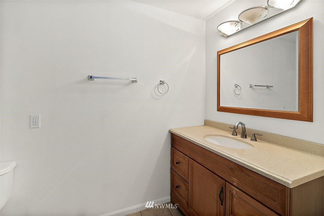 17815 145th Avenue Southeast Renton, WA 98058 - Photo 21 of 35 Gallery Image 21