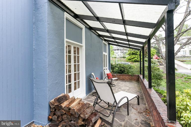 311 Overhill Road Baltimore, MD 21210 - Photo 2 of 30 Patio / veranda