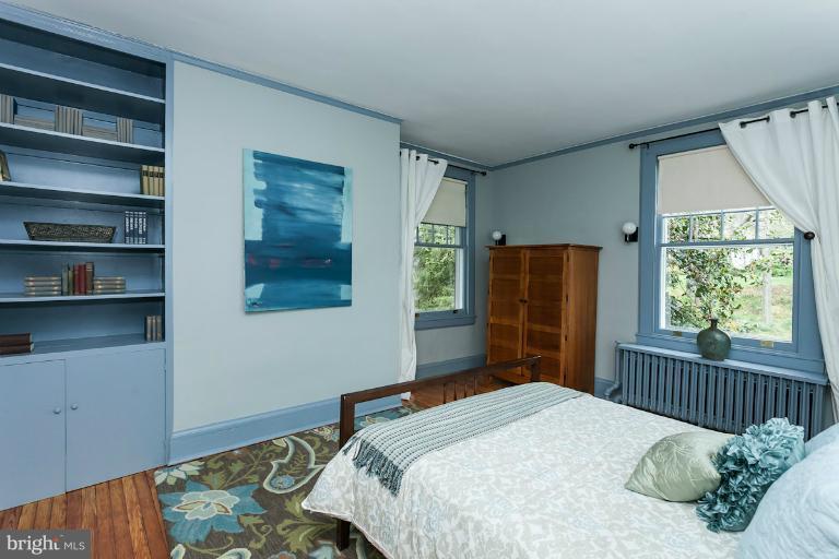 311 Overhill Road Baltimore, MD 21210 - Photo 5 of 30 Master Bedroom
