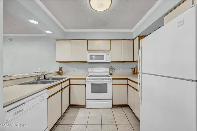 $300,000 | 400 Virginia Avenue, Unit 203B, Carolina Beach, NC 28428