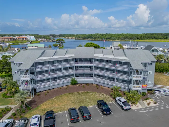 $300,000 | 400 Virginia Avenue, Unit 203B, Carolina Beach, NC 28428