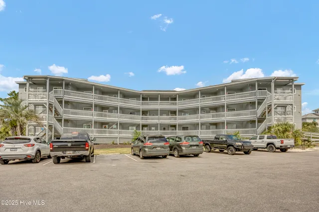 $300,000 | 400 Virginia Avenue, Unit 203B, Carolina Beach, NC 28428