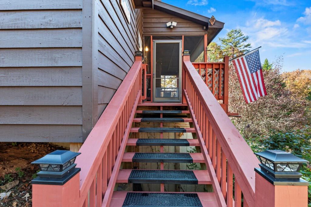 2561 Rustic Rdg Trail Young Harris, GA 30582 - Photo 2 of 85