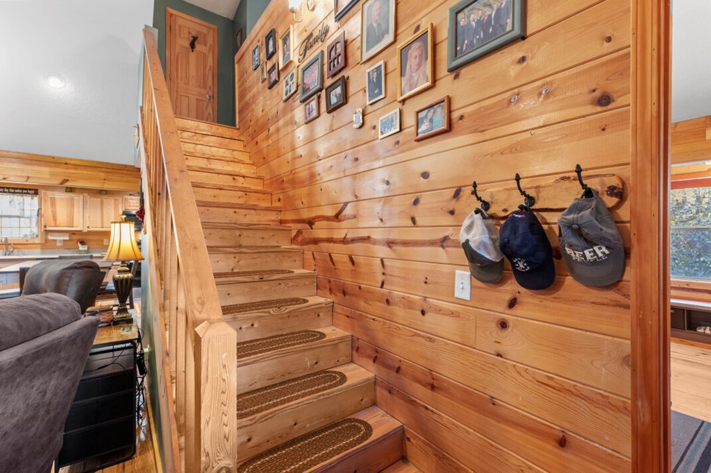 2561 Rustic Rdg Trail Young Harris, GA 30582 - Photo 34 of 85