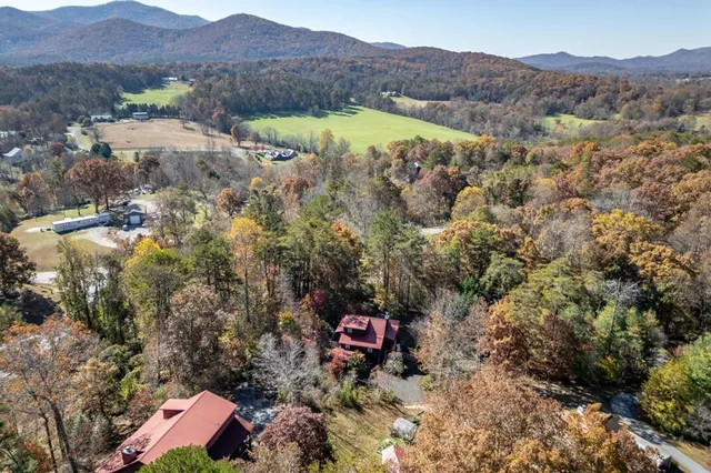 $399,000 | 2561 Rustic Rdg Trail, Young Harris, GA 30582