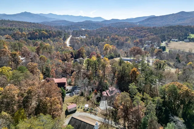 $399,000 | 2561 Rustic Rdg Trail, Young Harris, GA 30582