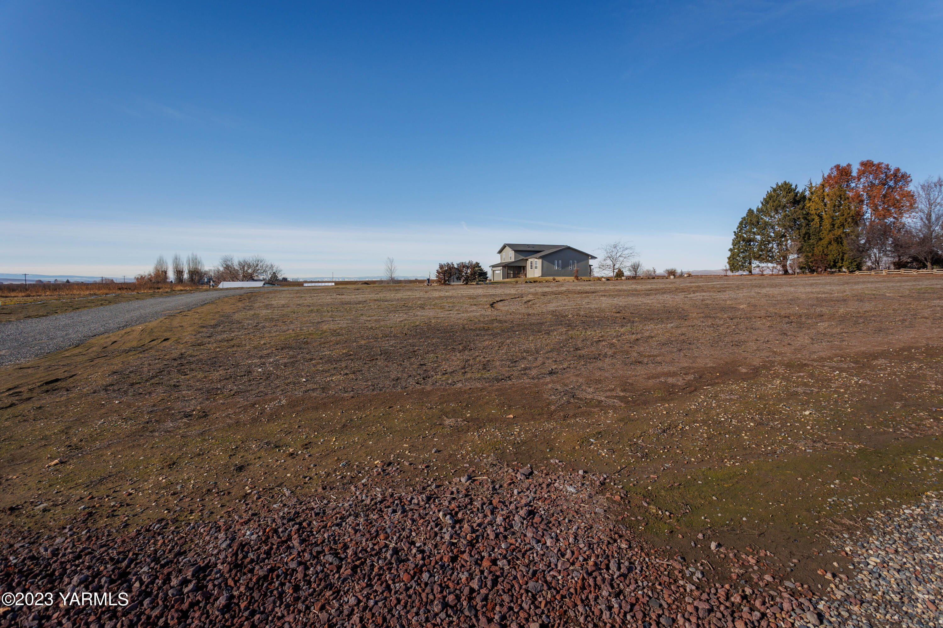 2231 Arrowsmith Road Sunnyside, WA 98944 - Photo 30 of 49 a view of ocean view with beach