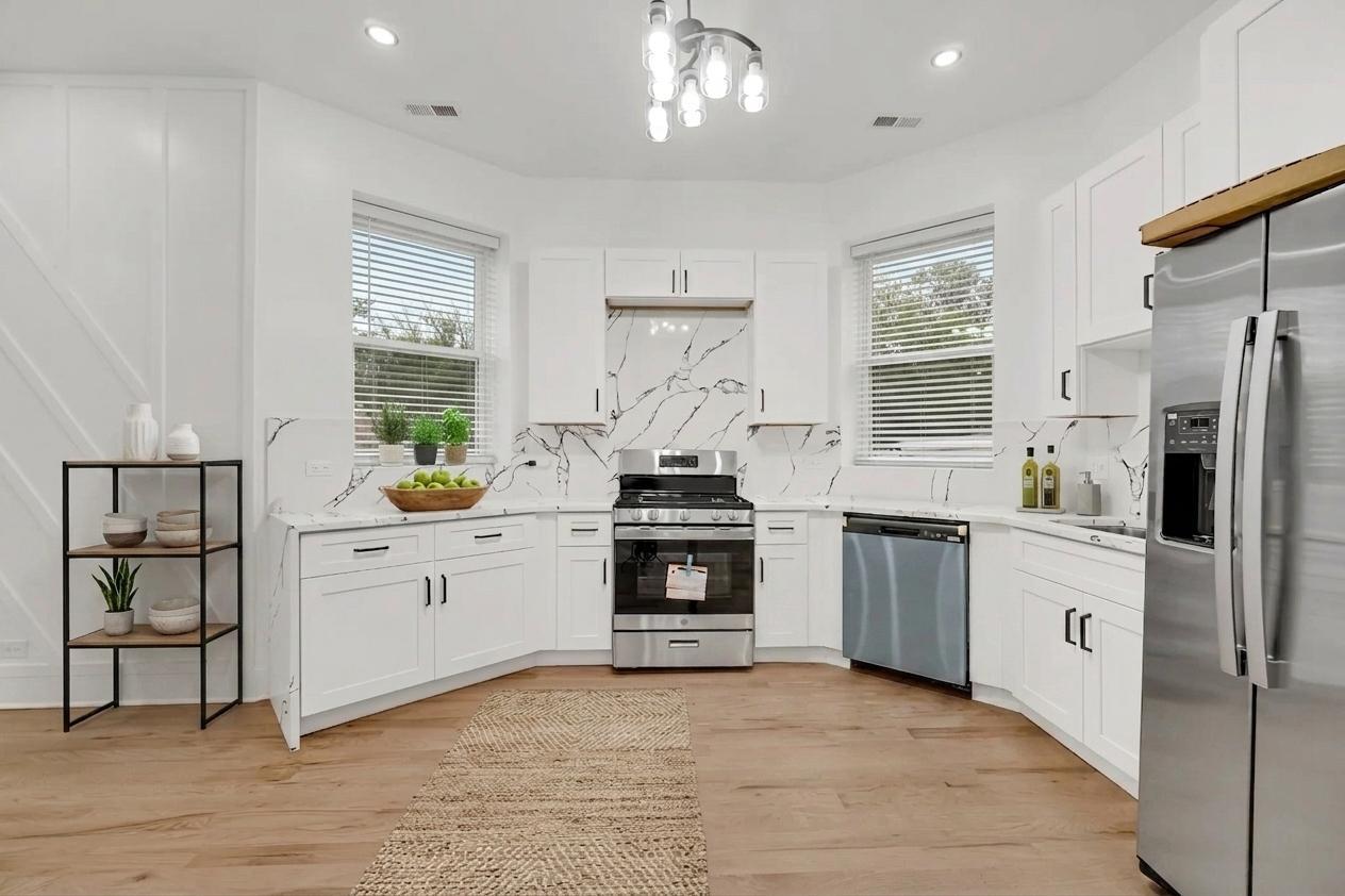 5742 South Morgan Street Chicago, IL 60621 - Photo 4 of 22 Gallery Image 4