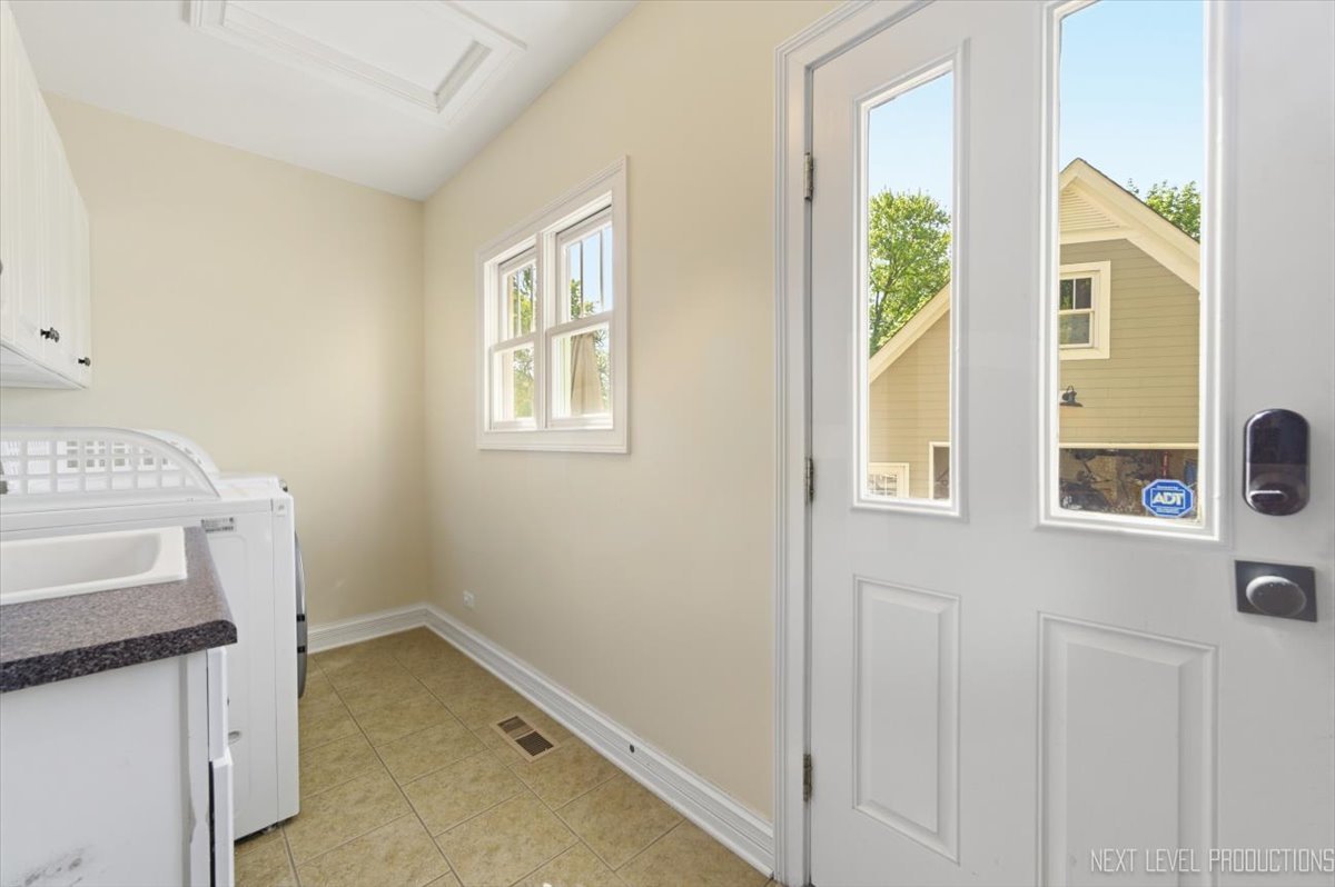 534 Walnut Street Batavia, IL 60510 - Photo 18 of 39