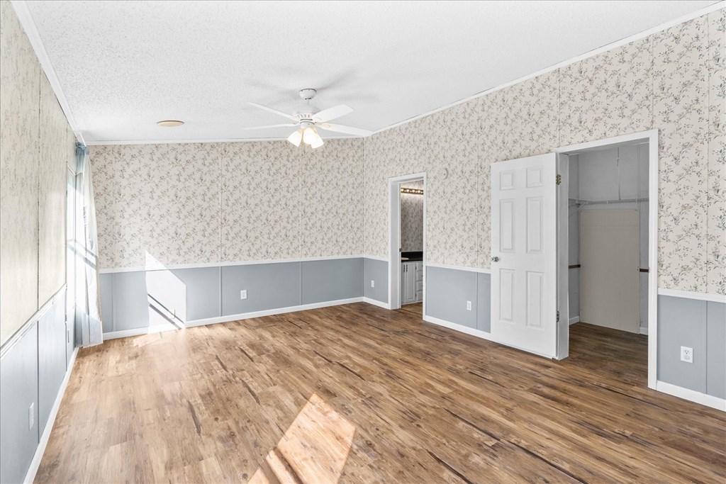 1943 Upper Ridge Road Southeast Dalton, GA 30721 - Photo 12 of 51 Gallery Image 12