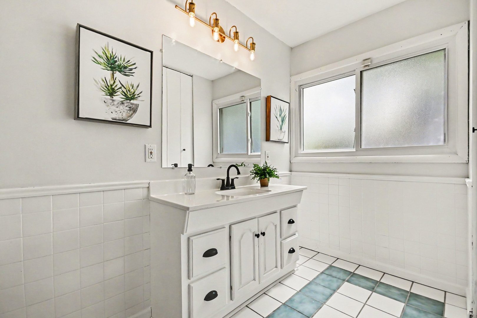 48 Pueblo Road Montgomery, IL 60538 - Photo 14 of 33 a bathroom with a double vanity sink mirror and a