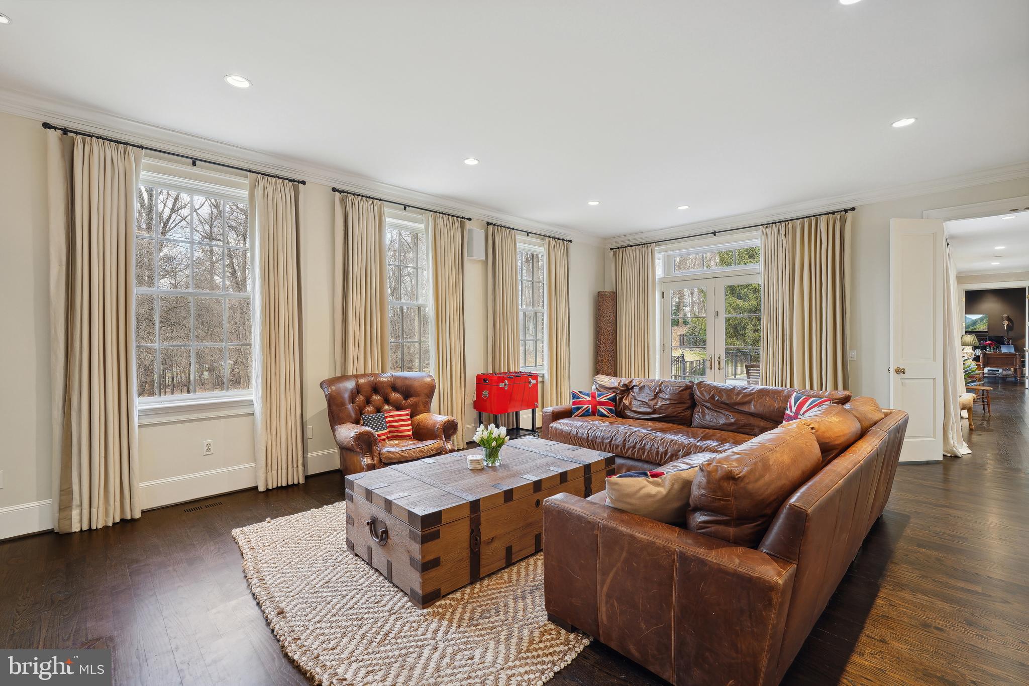 8402 Rapley Ridge Lane Potomac, MD 20854 - Photo 14 of 54 Sun-filled