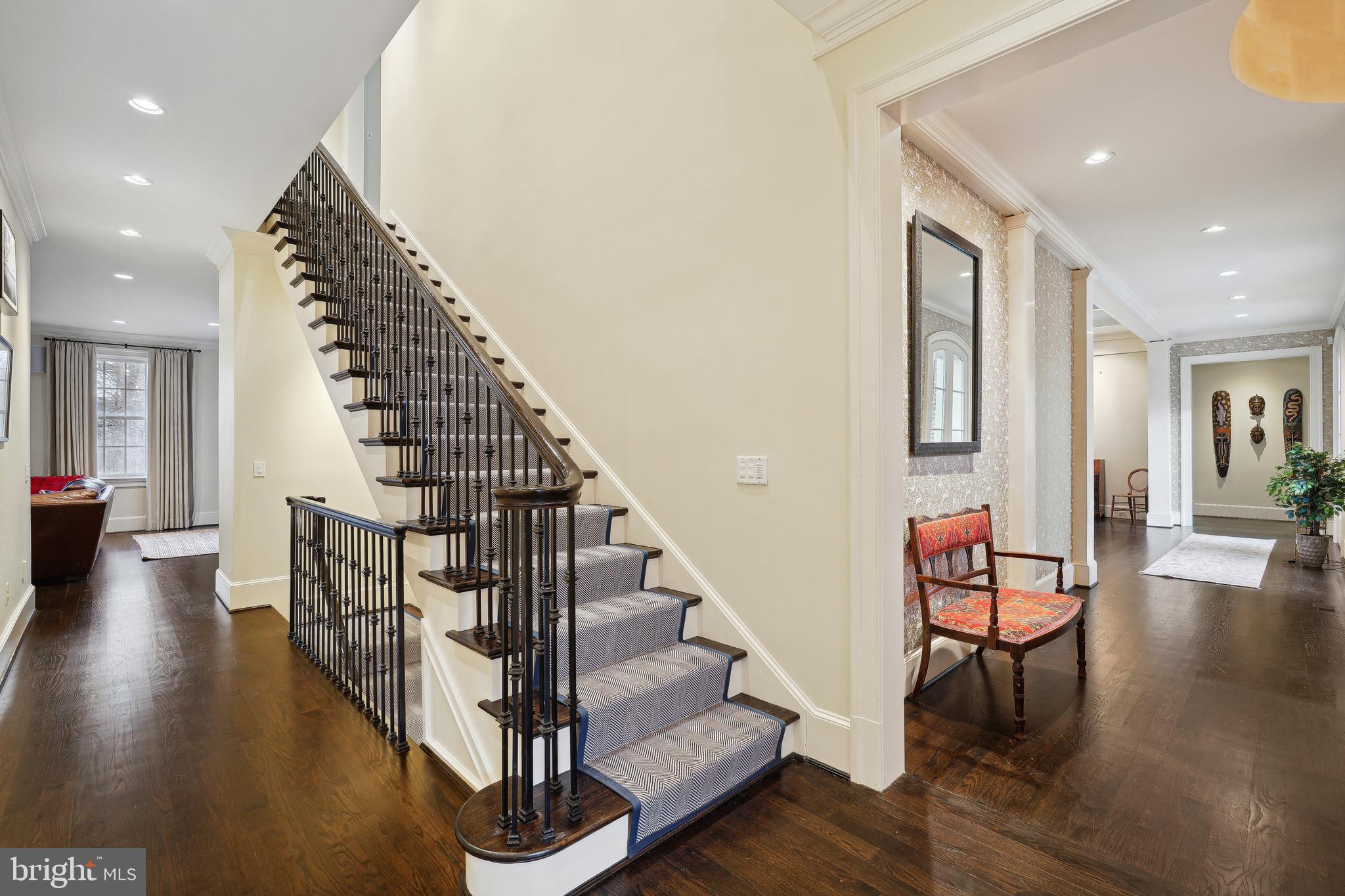 8402 Rapley Ridge Lane Potomac, MD 20854 - Photo 3 of 54