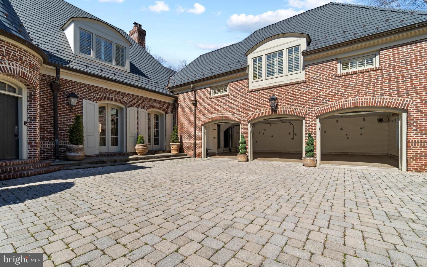 8402 Rapley Ridge Lane Potomac, MD 20854 - Photo 45 of 54