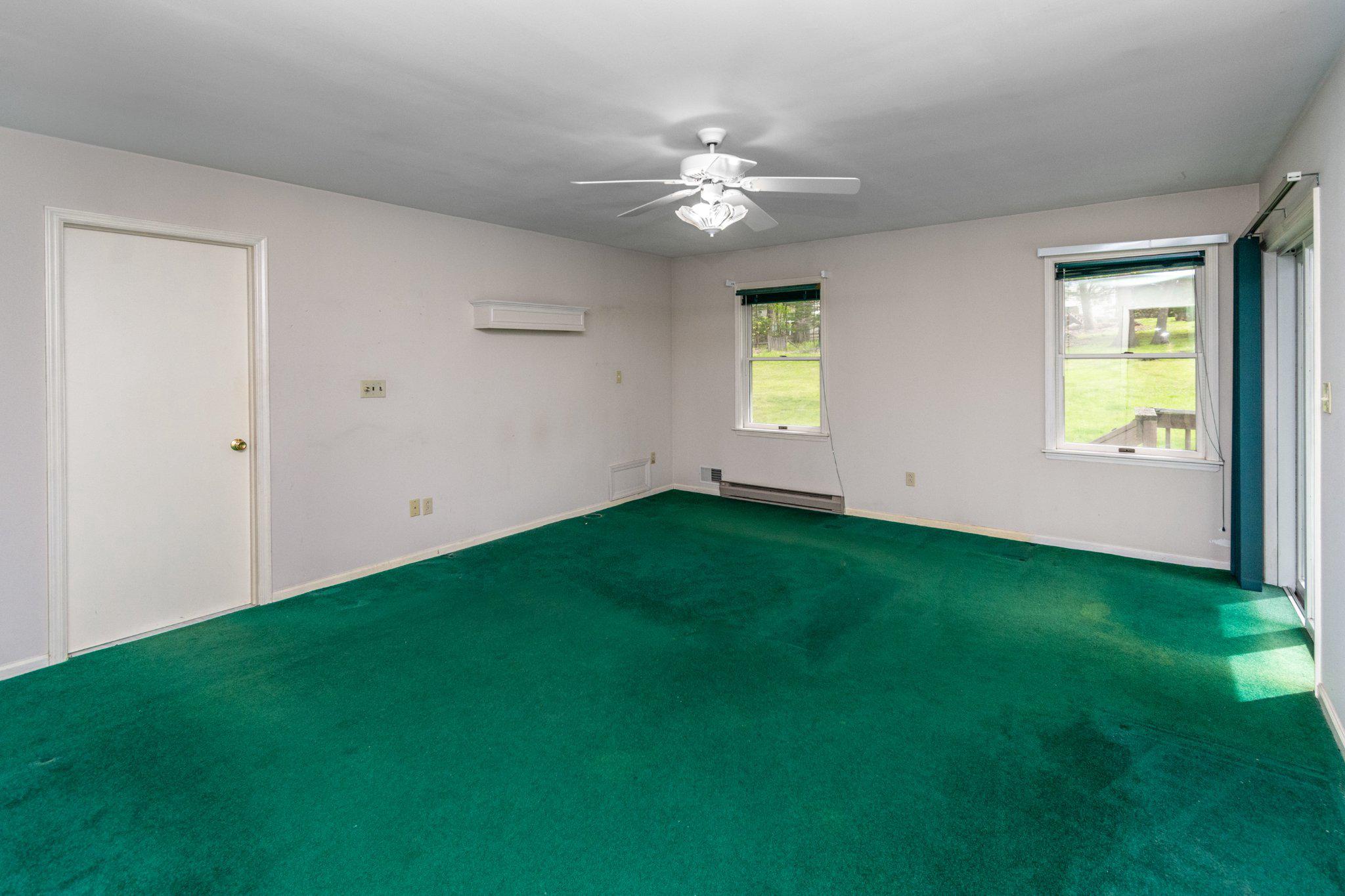 19 Floral Road Flemington, NJ 08822 - Photo 16 of 35 Primary Bedroom