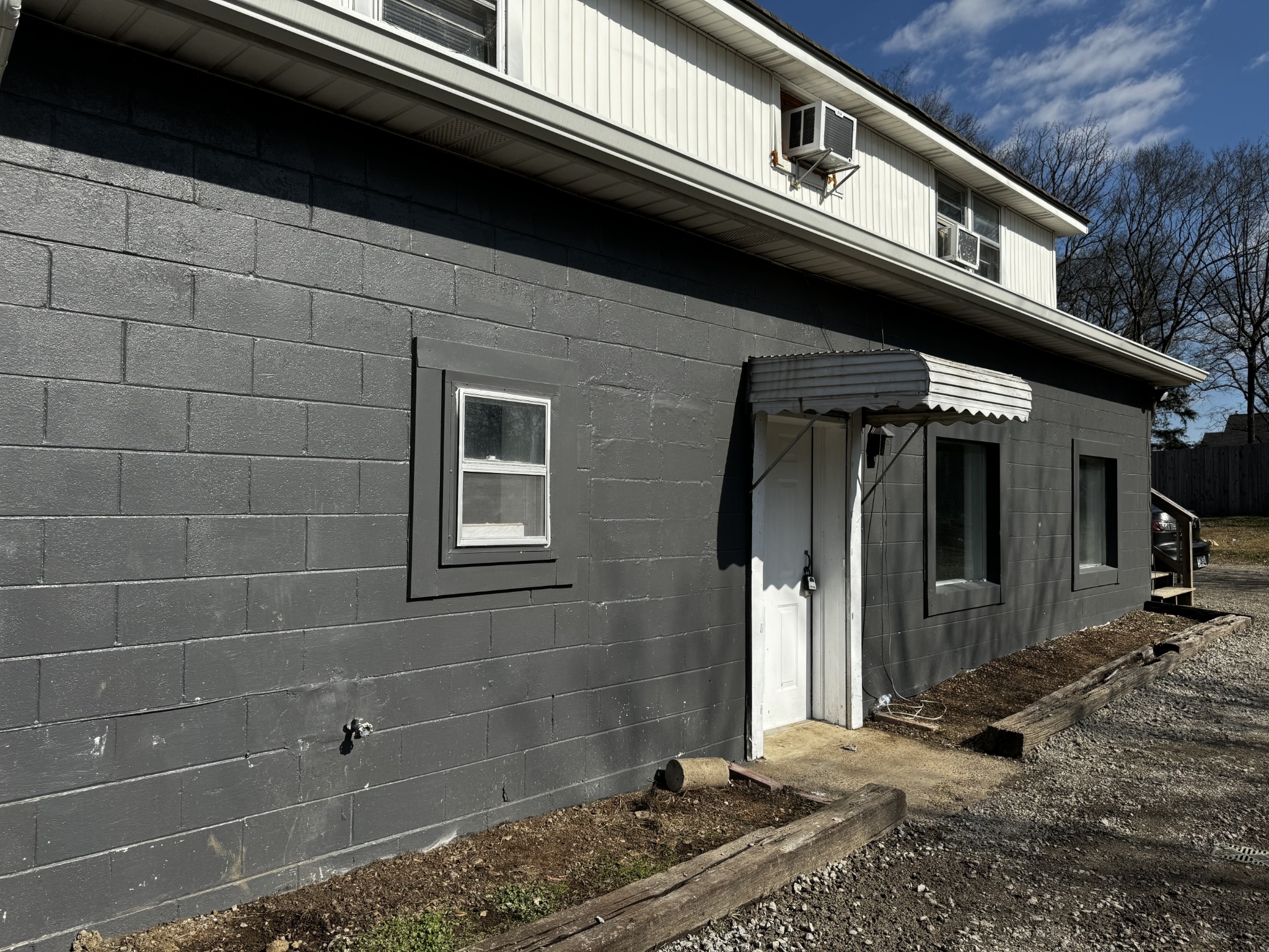 1814 County Hospital Road Nashville, TN 37218 - Photo 18 of 18 a front view of a house
