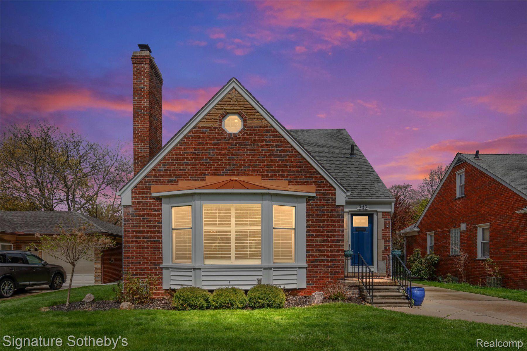 342 Ridgemont Road Grosse Pointe, MI 48236 - Photo 1 of 33 Gallery Image 1