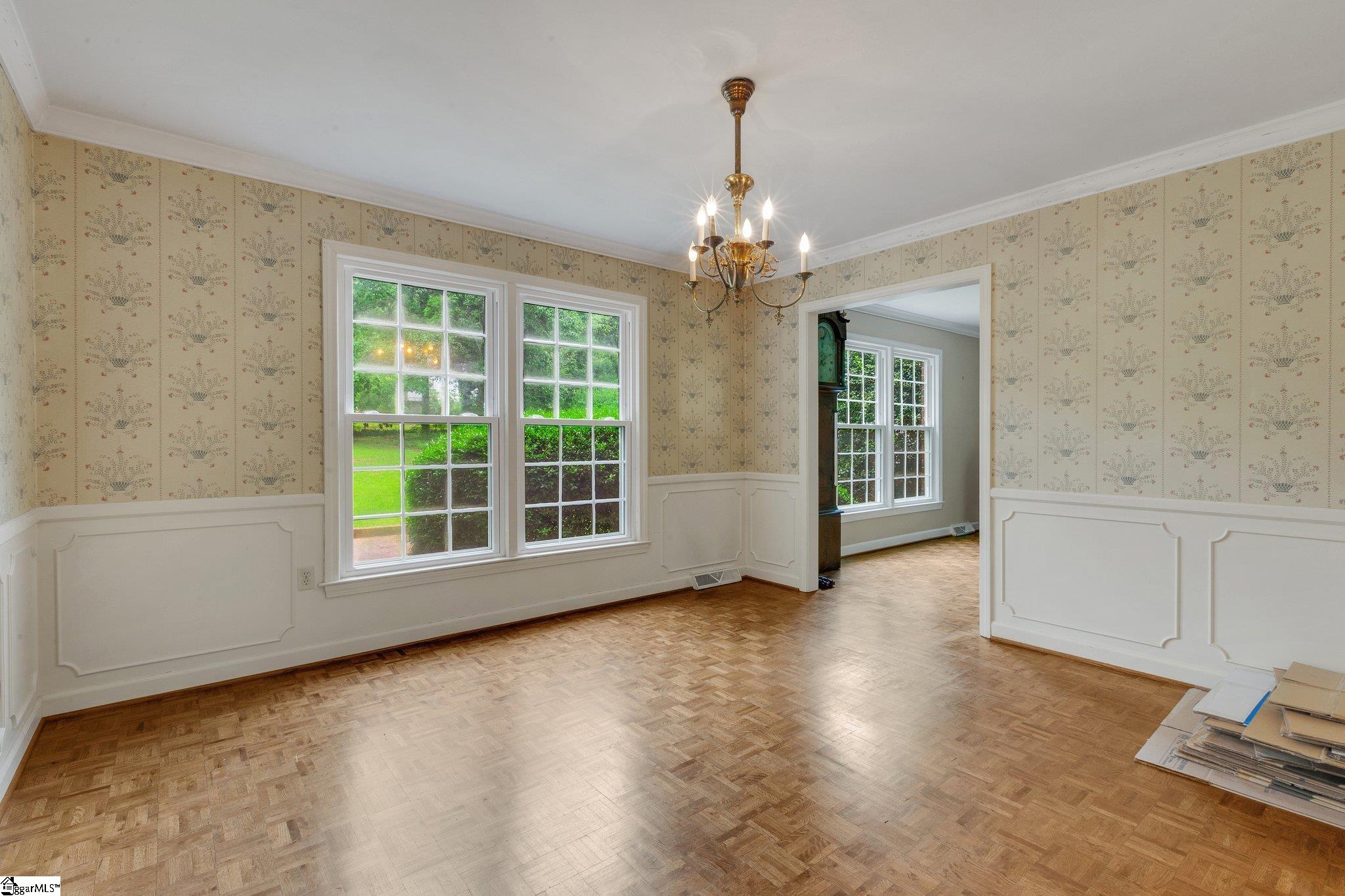 22 Seabrook Court Greenville, SC 29607 - Photo 11 of 38 Gallery Image 11