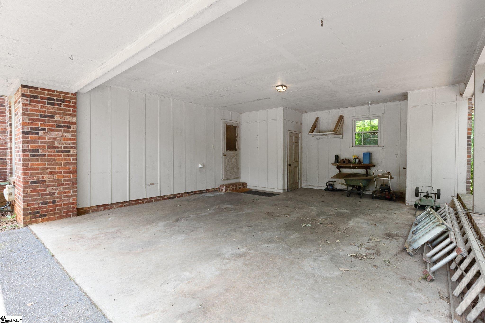 22 Seabrook Court Greenville, SC 29607 - Photo 35 of 38 Gallery Image 35