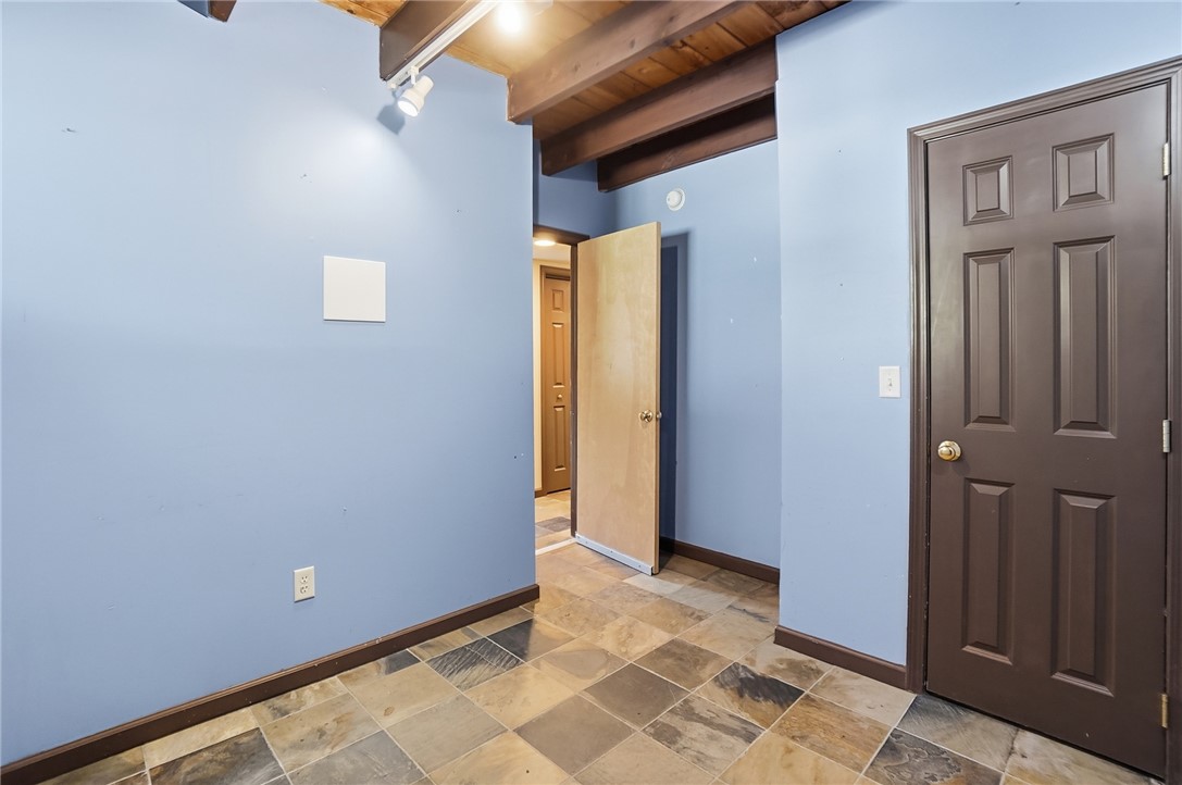 1424 Glen View Road Yellow Springs, OH 45387 - Photo 16 of 65