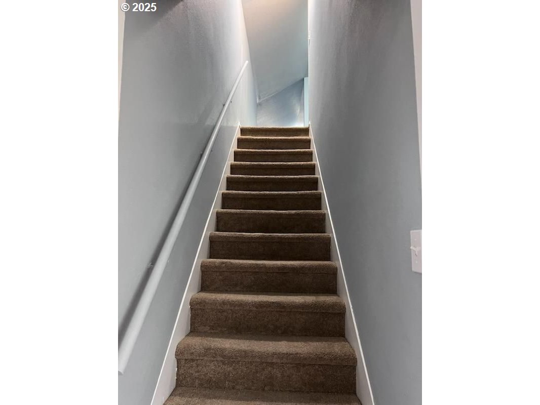 315 Gale Street Heppner, OR 97836 - Photo 23 of 45 a view of entryway