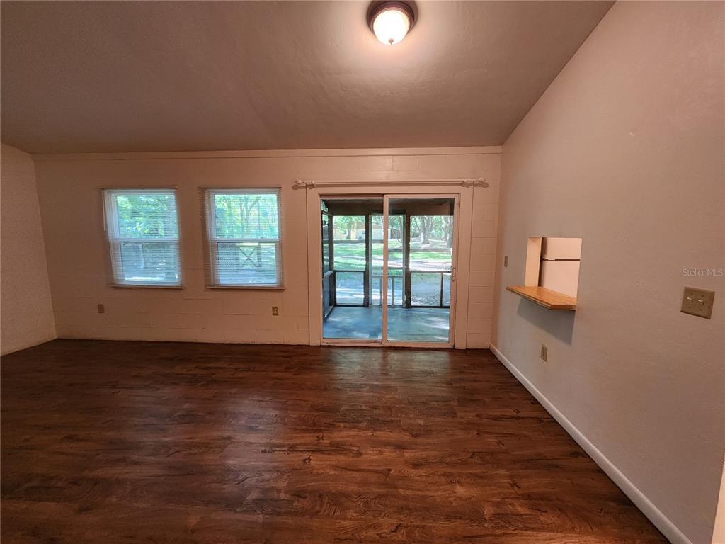 206 Northeast 7 Place, Unit B Micanopy, FL 32667 - Photo 12 of 31