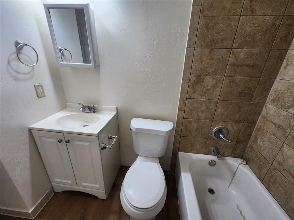 206 Northeast 7 Place, Unit B Micanopy, FL 32667 - Photo 24 of 31