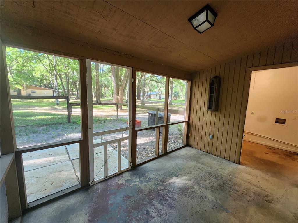 206 Northeast 7 Place, Unit B Micanopy, FL 32667 - Photo 4 of 31