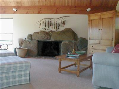160 Bluff Reach The Sea Ranch, CA 95497 - Photo 4 of 8 casual and comfortable