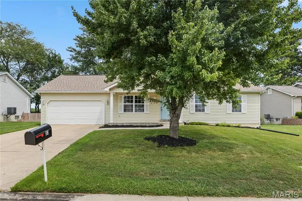 $299,000 | 51 Glen Meadows Drive, Troy, MO 63379