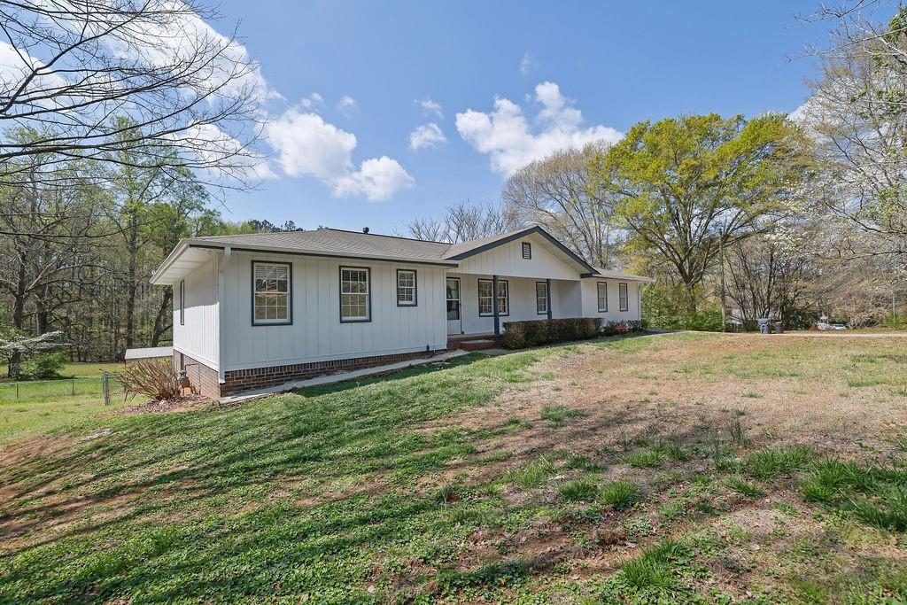 2765 Old Dallas Road Southwest Marietta, GA 30064 - Photo 2 of 43