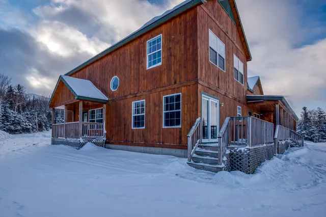 $649,000 | 154 Cahill Lane, Unit 1083, Dallas Plt, ME 04970