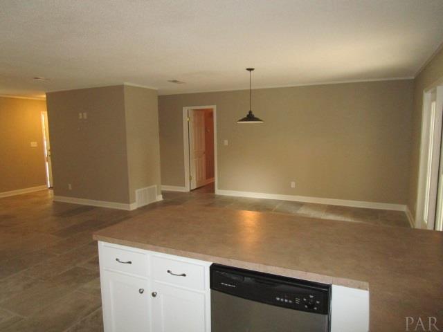 4731 Creighton Road Pensacola, FL 32504 - Photo 17 of 39 Gallery Image 17