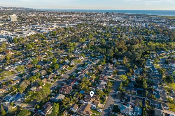 $1,799,000 | 2070 President, Costa Mesa, CA 92627