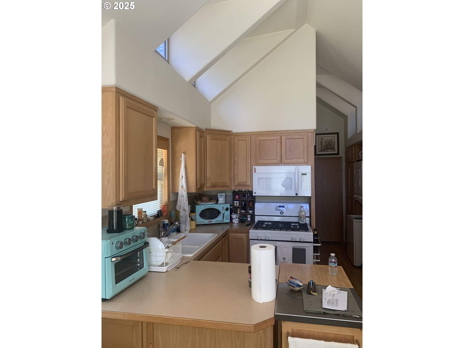 19921 Whaleshead Road, Unit B2 Brookings, OR 97415 - Photo 11 of 40 Gallery Image 11